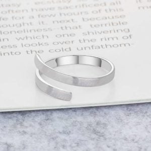 Queen hot sale name ring